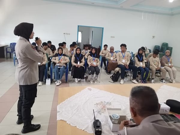 Melalui Edukasi Forum Anak, Kapolsek Pontianak Selatan Perkuat Kesadaran Pencegahan Bullying di Kalangan Generasi Muda