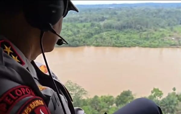 Patroli Udara Dikerahkan, Kapolda Kalteng Pantau Langsung Pencarian Dua Personel Polri yang Hilang
