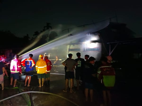 Kebakaran Terjadi Nyaris Bersamaan di Pontianak Utara, Petugas Bergerak Cepat ke Dua Lokasi