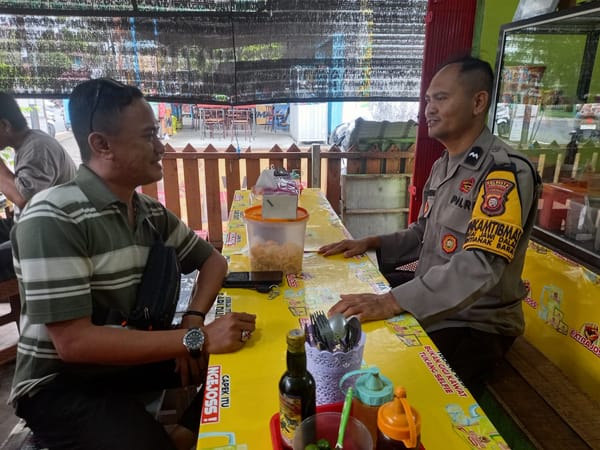 Lewat Sambang Dialogis, Bhabinkamtibmas Sungai Jawi Dalam Imbau Warga Tingkatkan Kewaspadaan terhadap Tindak Pencurian