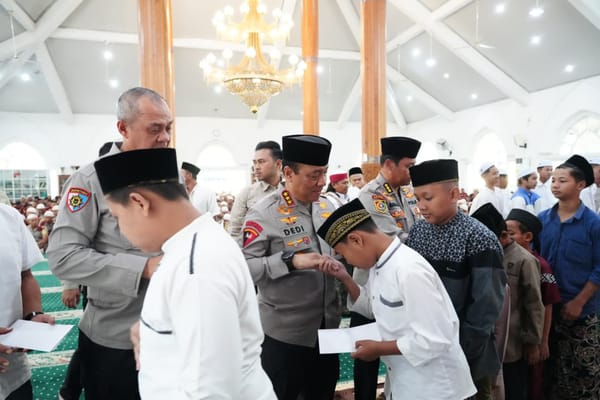 Wakapolri Ajak Taruna Akpol Perkuat Empati melalui Santunan Anak Yatim di Hari Bhayangkara ke-80