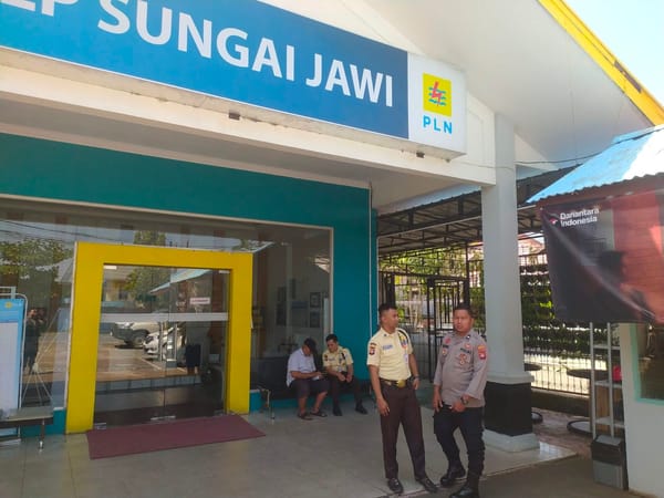 Polsek Pontianak Barat Perkuat Koordinasi dengan ULP PLN Sei Jawi Lewat Patroli Dialogis