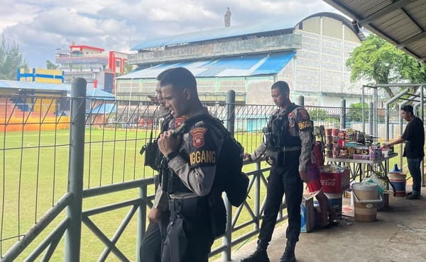 Polsek Pontianak Kota Pastikan Pertandingan Semifinal Soeratin U-15 Berlangsung Aman dan Kondusif