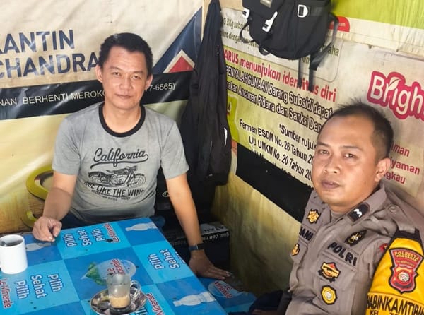 Bhabinkamtibmas Polsek Pontianak Kota Sambangi Warga Jalan Kartini, Perkuat Kemitraan Jaga Kamtibmas