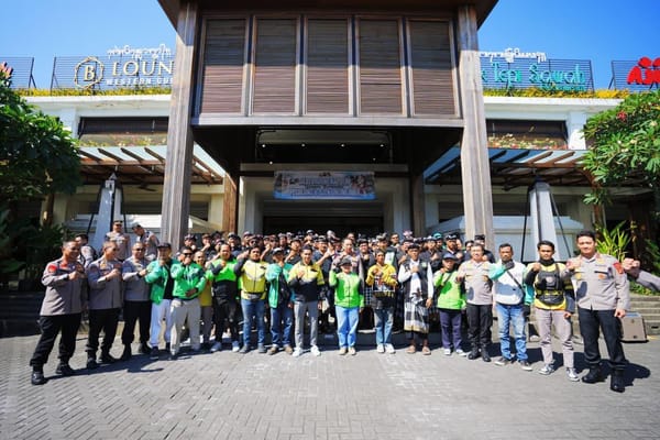 Melalui Dialog Bersama Pecalang dan Ojek Online, Kapolri Perkuat Kemitraan Menjaga Bali Aman dan Nyaman