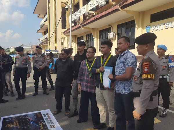 Pengamanan Humanis, Polresta Pontianak Kawal Aksi Damai SEMMI Kalbar di Mapolda Kalbar