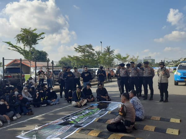 Polresta Pontianak Amankan Jalannya Aksi Damai SEMMI Kalbar di Mapolda Kalbar