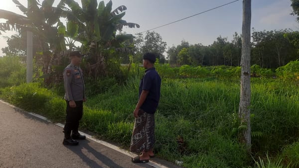 Cegah Karhutla, Polsek Pontianak Utara Bersama Masyarakat Lakukan Monitoring Titik Api Disejumlah Lokasi Rawan Kebakaran Lahan