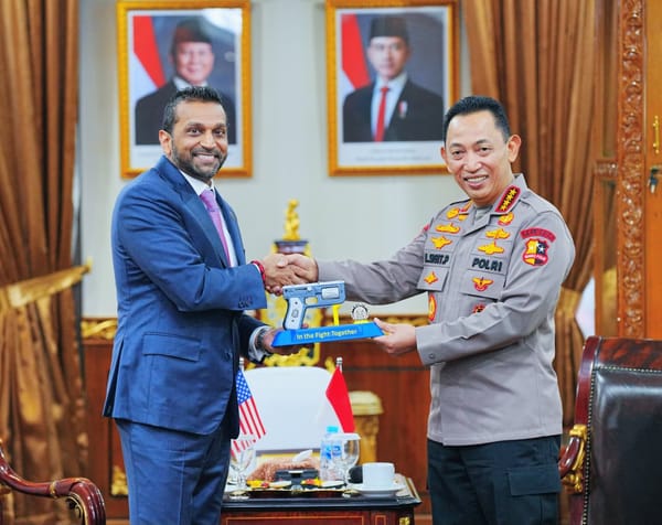 Perkuat Kemitraan Internasional, Kapolri Bahas Penanganan Kejahatan Transnasional bersama Direktur FBI