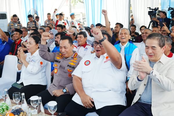 Perkuat Sinergi dengan Pekerja, Kapolri Resmikan Sekretariat Bersama Koalisi Besar Perjuangan Buruh Indonesia