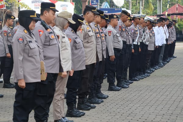 Pimpin Apel Pagi, Kapolresta Pontianak Ingatkan Pentingnya Profesionalisme dan Kepatuhan SOP