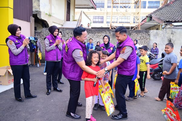 Pulihkan Trauma Pascakebakaran, Biro SDM Polda Jambi Berikan Support Psikologi kepada Keluarga Korban
