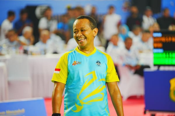 Penutupan Kapolri Cup 2026 Semakin Semarak, Kapolri Berpasangan dengan Widi Chandra Kasih dalam Laga Persahabatan