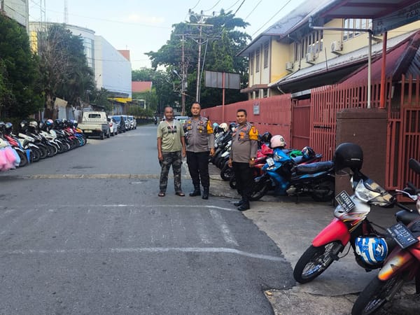 Pastikan Situasi Kondusif, Polsek Pontianak Kota Amankan Perayaan HUT ke-96 SD Swasta Suster Pontianak
