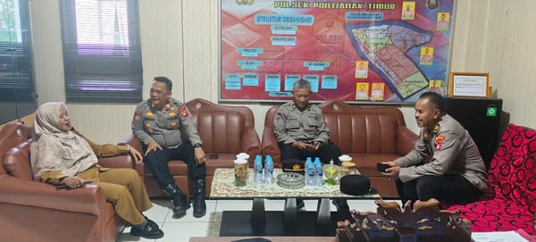Silaturahmi Kapolsek Pontianak Timur dan Camat Bahas Penguatan Keamanan Wilayah