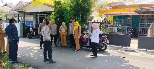 Pererat Koordinasi Lintas Sektor, Kapolsek Pontianak Timur Terima Kunjungan Camat