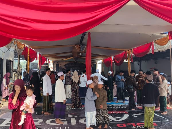 Jaga Keamanan Kegiatan, Enggang Timur Pantau Pelaksanaan Haul PCNU di Dalam Bugis