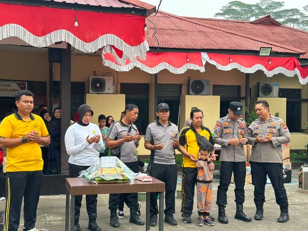 Semarak HUT RI ke-81, Polsek Pontianak Selatan Rayakan Kebersamaan Bersama Keluarga