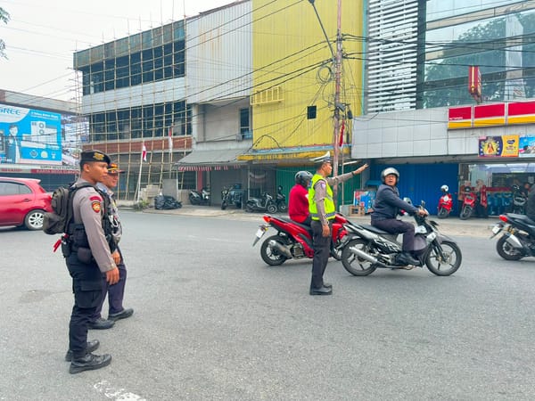 Jaga Kelancaran Upacara Kemerdekaan, Polsek Pontianak Kota Atur Arus Lalu Lintas