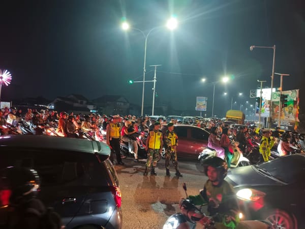 Kapolsek Pontianak Timur Laksanakan Pengamanan Kedatangan Habib Syech