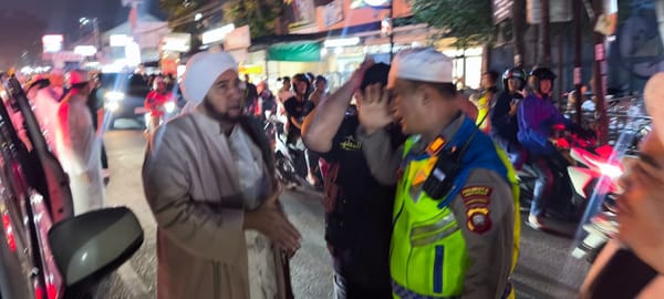 Jaga Kamtibmas, Kapolsek Pontianak Timur Pimpin Pengamanan Kedatangan Habib Syech