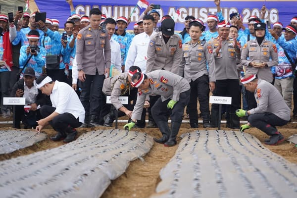 Polri Tanam Serentak Bawang Putih di 14 Daerah di Jabar