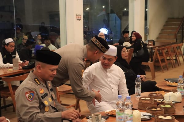 Jalin Silaturahmi, Kapolresta Pontianak Hadiri Haul Habib Muhammad bin Abdullah Al-Muthahar ke-115