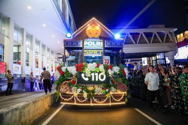 Didukung 367 Ribu Warga, Polri Raih Juara III Karnaval Kemerdekaan HUT RI ke-81, Usung Tema Pesona Sulawesi Utara