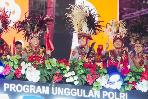 Raih Juara III Karnaval Kemerdekaan, Polri Tampil Memukau dengan Tema Pesona Sulawesi Utara