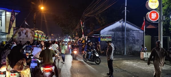 Personel Polsek Pontianak Timur Laksanakan Pengamanan Maulid Nabi Muhammad SAW