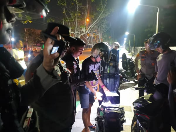 Tekan Gangguan Kamtibmas, Patroli Enggang Polresta Pontianak Intensifkan Sambang dan Patroli Malam