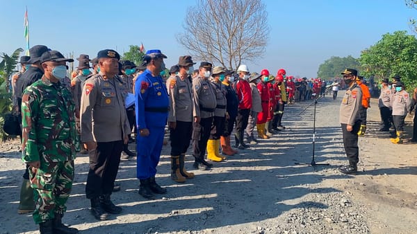 Perkuat Penanganan Karhutla Pengayuan, Polda Kalsel Turunkan 350 Personel Gabungan