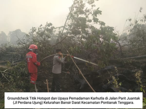 Cegah Karhutla Meluas, Polsek Pontianak Selatan Groundcheck Titik Hotspot dan Lakukan Pemadaman