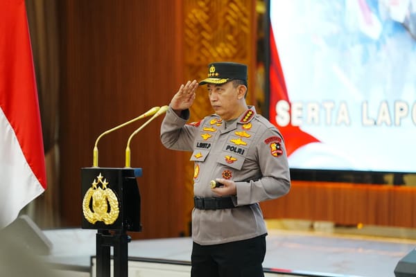 Kapolri Pimpin Upacara Serah Terima Jabatan Sejumlah Pejabat Polri