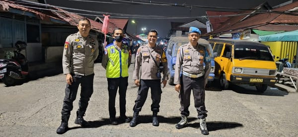 Personel Polsek Pontianak Utara Amankan Acara Maulid Nabi Dan Istighosah Dikawasan Terminal Siantan