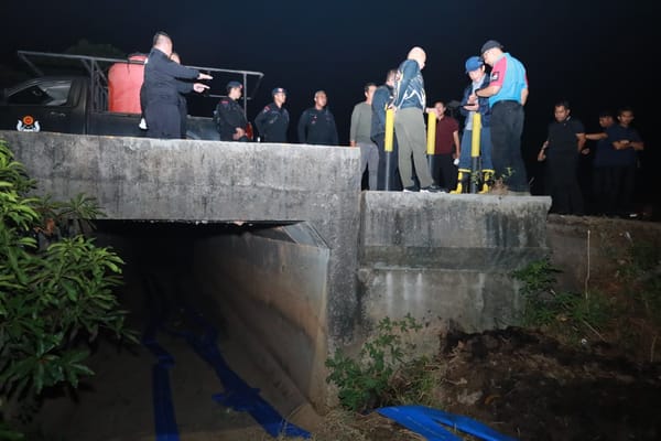 Kapolda Kalsel dan Wamenko Pangan Cek Irigasi Pembasahan Gambut Guntung Damar untuk Cegah Api Bawah Tanah