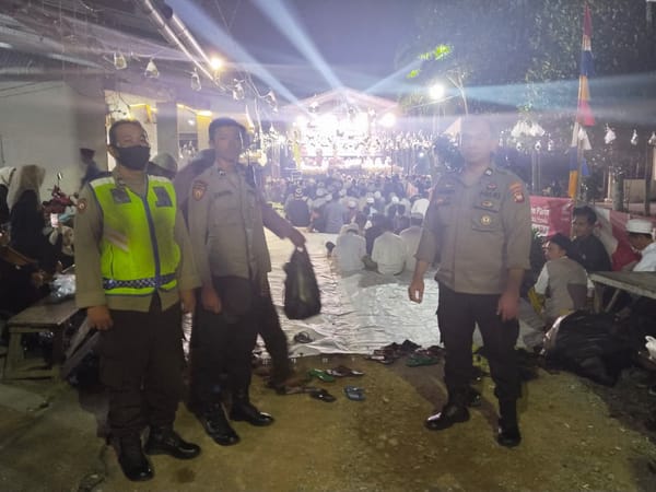 Personel Polsek Pontianak Utara Amankan Maulid Nabi Muhammad S.A.W Warga Gg. Ambuaka Siantan Hulu