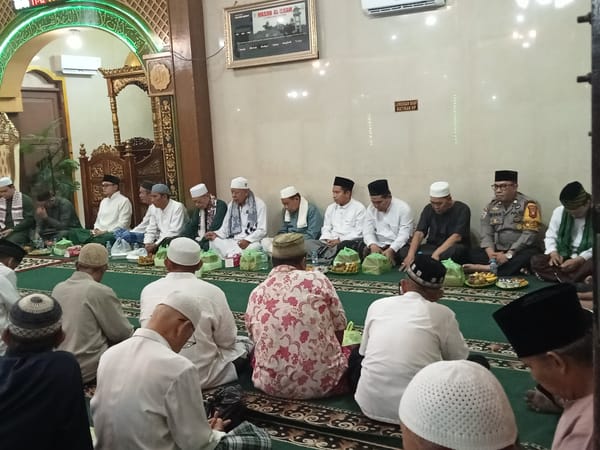 Bhabinkamtibmas Polsek Pontianak Kota Hadiri Maulid Nabi Muhammad SAW di Masjid Al-Ilham