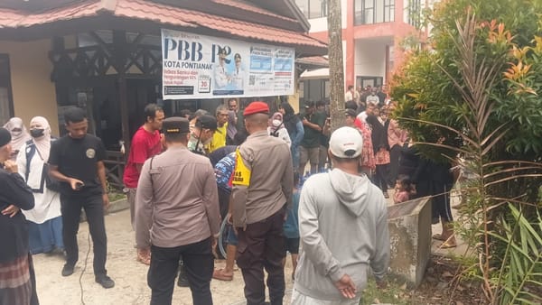 Polri Bersama Masyarakat Lawan Dampak Kemarau, Air Bersih dan Masker Dibagikan Gratis