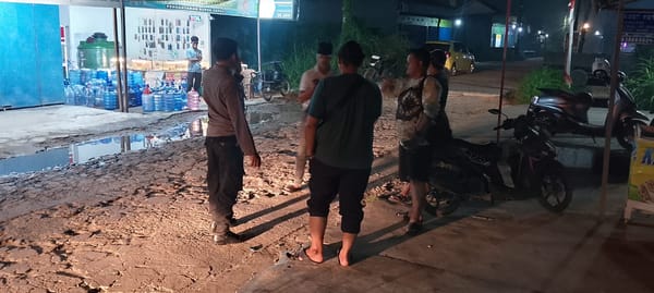 Kabut Asap Masih Pekat Enggang Polsek Pontianak Utara Himbau Masyarakat Kurangi Aktifitas Diluar Rumah