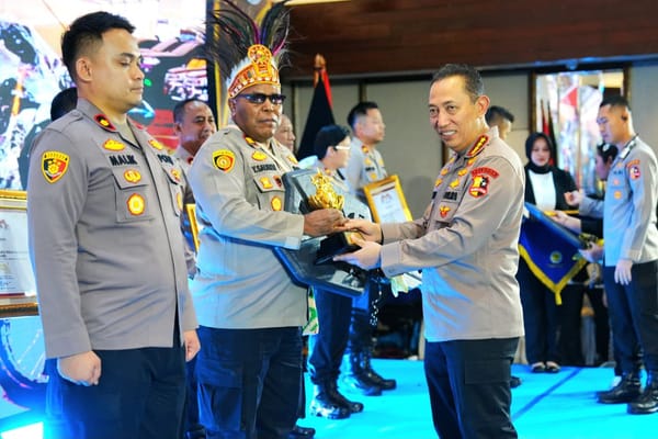 Bukan Hanya Penghargaan, Kapolri Sebut Kepercayaan Masyarakat Jadi Ukuran Keberhasilan Polri