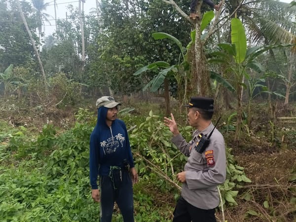 Personil Enggang Polsek Pontianak Barat Laksanakan Patroli Dialogis Antisipasi Gangguan Kamtibmas dan Karhutla