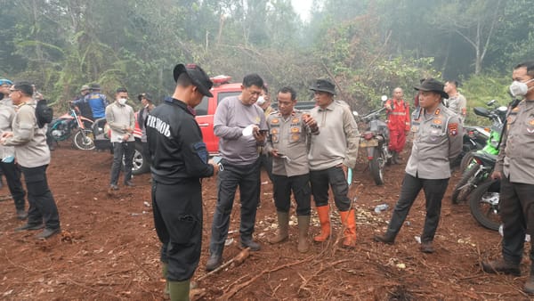 Kapolda Kalteng Perintahkan Personel Masifkan Patroli ke Titik Hotspot Karhutla
