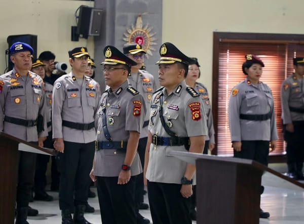 SERTIJAB KABIDDOKKES POLDA BALI, KOMBESPOL KOMANG TRESNA RESMI GANTIKAN KOMBESPOL KOMANG NURADA
