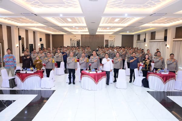 Penghargaan WBK dan Pelayanan Prima Diserahkan, Polda Jambi Dorong Pelayanan Publik Berkualitas