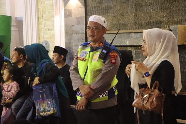 Kapolsek Pontianak Timur Hadiri Kegiatan Ngaji Bersama Ustaz Abdul Somad