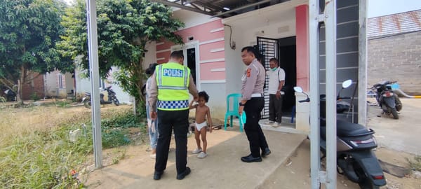 Balita Lepas dari Pantauan Orang Tua, Polisi Temukan Saat Patroli Hunting di Tebo