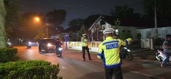 Cegah Balap Liar, Satlantas Polresta Pontianak Sikat 3 Motor Berknalpot Brong saat Patroli Malam