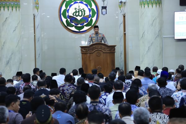 Kapolri Ajak Jamaah Masjid Al-Ikhlas Mabes Polri Jaga Kerendahan Hati dan Perkuat Akhlak