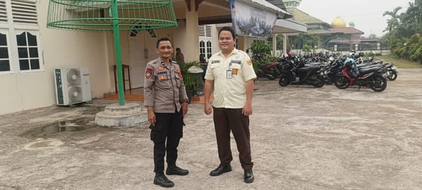 Personel Enggang Polsek Pontianak Barat Laksanakan Patroli ke Gereja, Antisipasi Gangguan Kamtibmas dan Curanmor